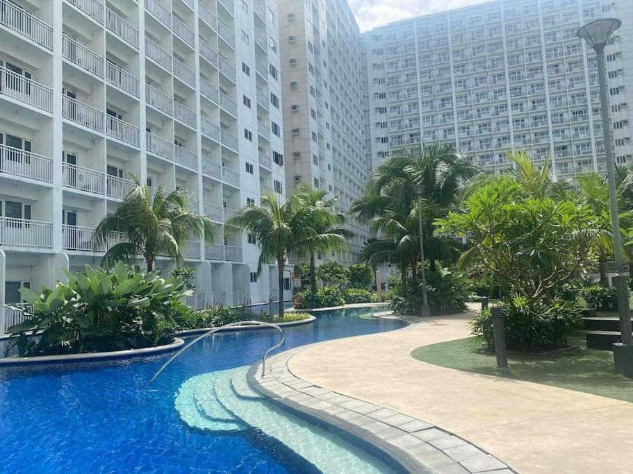 Shore 1 & 3 Residences Moa 1Br With Balcony By Darpm Manila Exteriör bild