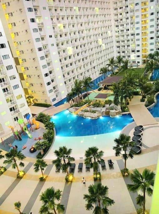 Shore 1 & 3 Residences Moa 1Br With Balcony By Darpm Manila Exteriör bild