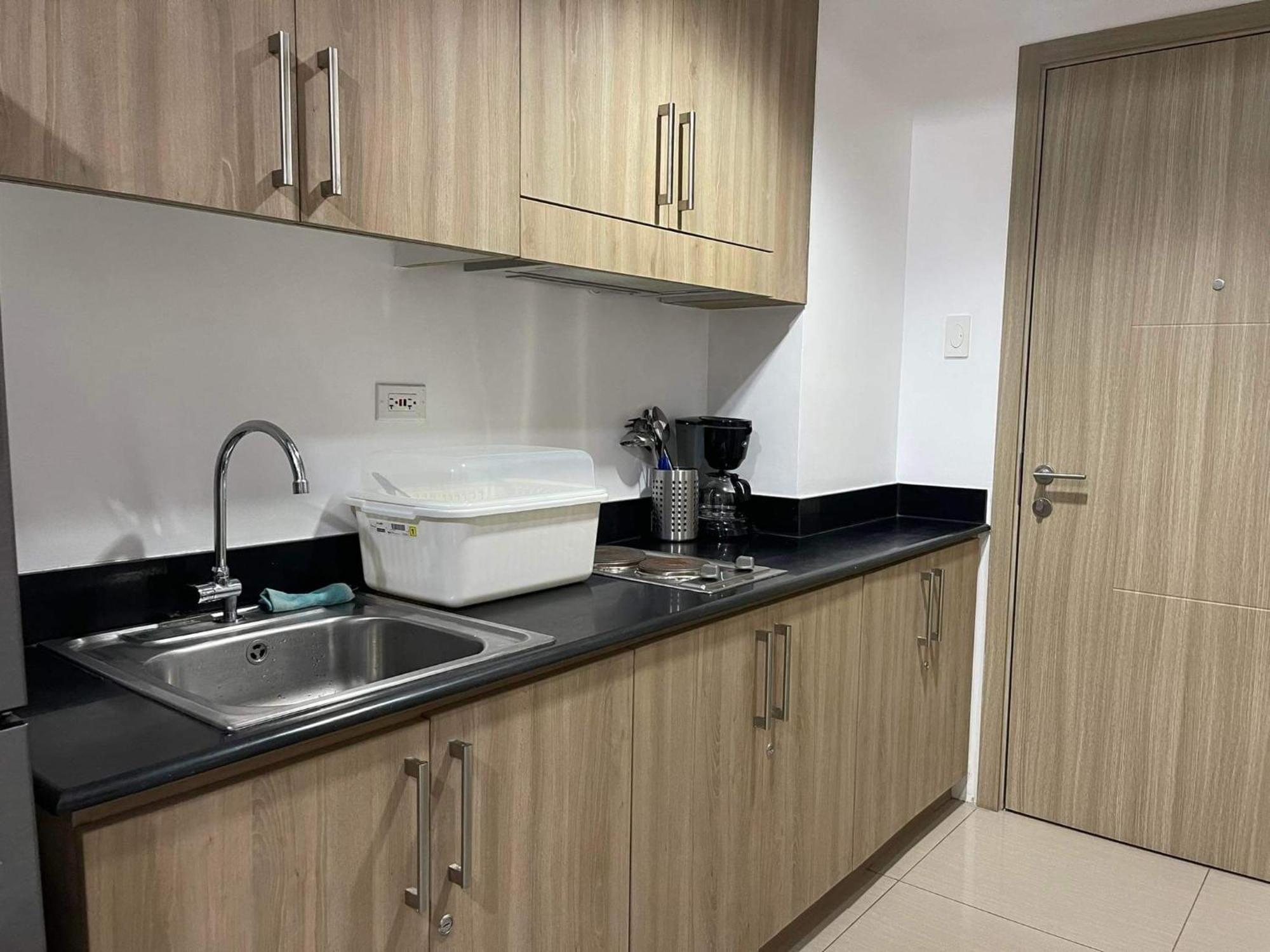 Shore 1 & 3 Residences Moa 1Br With Balcony By Darpm Manila Exteriör bild