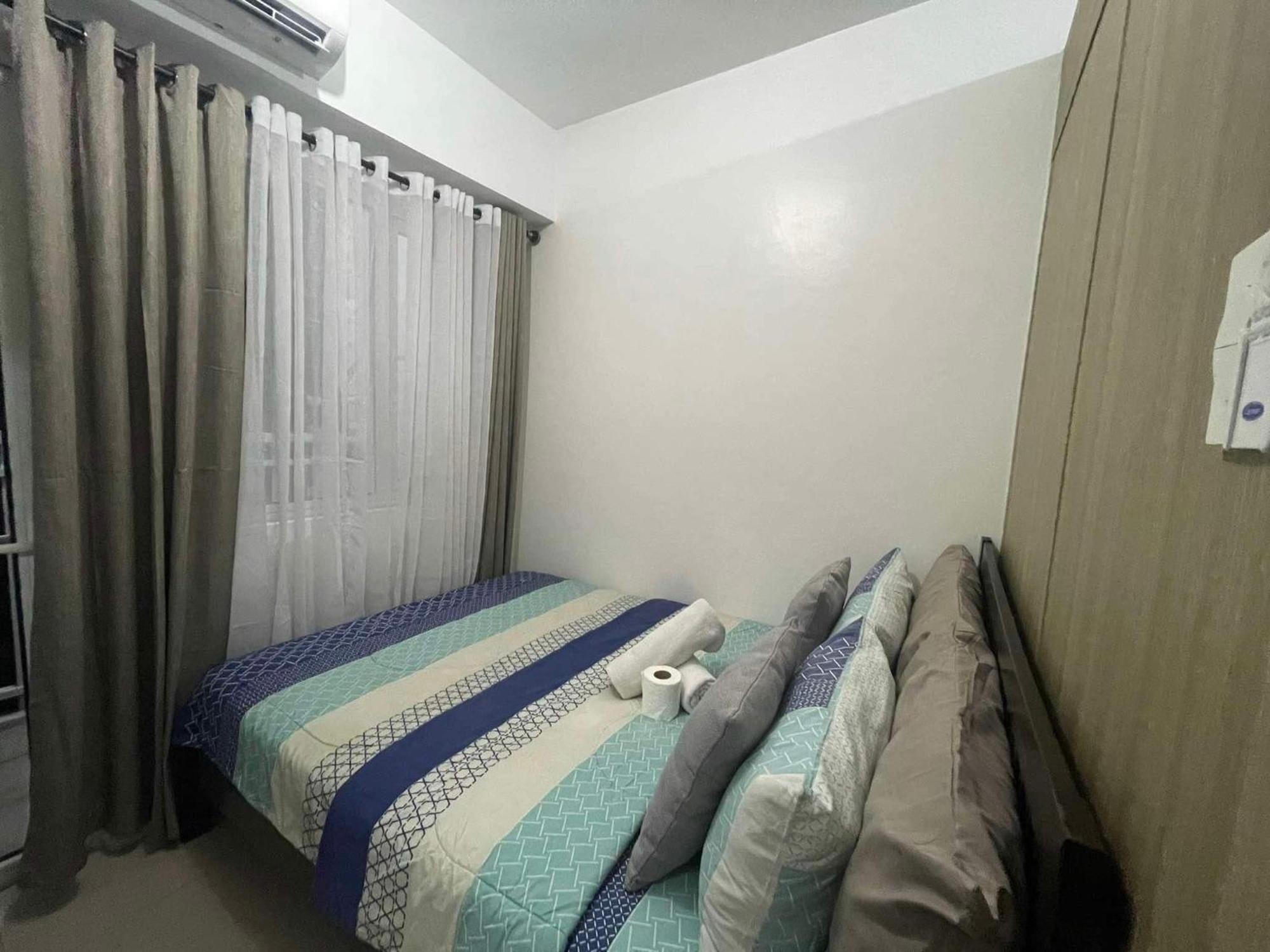 Shore 1 & 3 Residences Moa 1Br With Balcony By Darpm Manila Exteriör bild