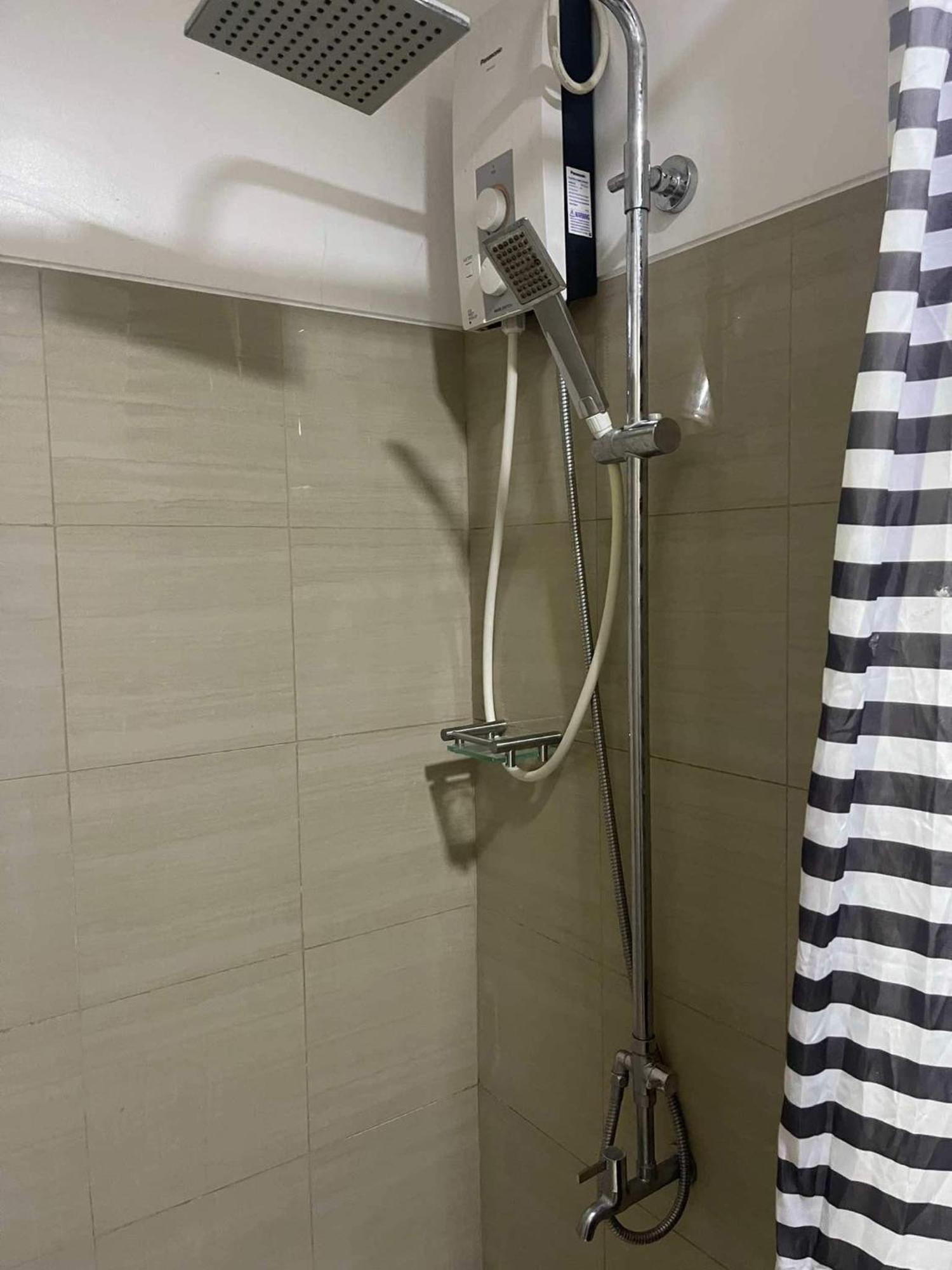 Shore 1 & 3 Residences Moa 1Br With Balcony By Darpm Manila Exteriör bild