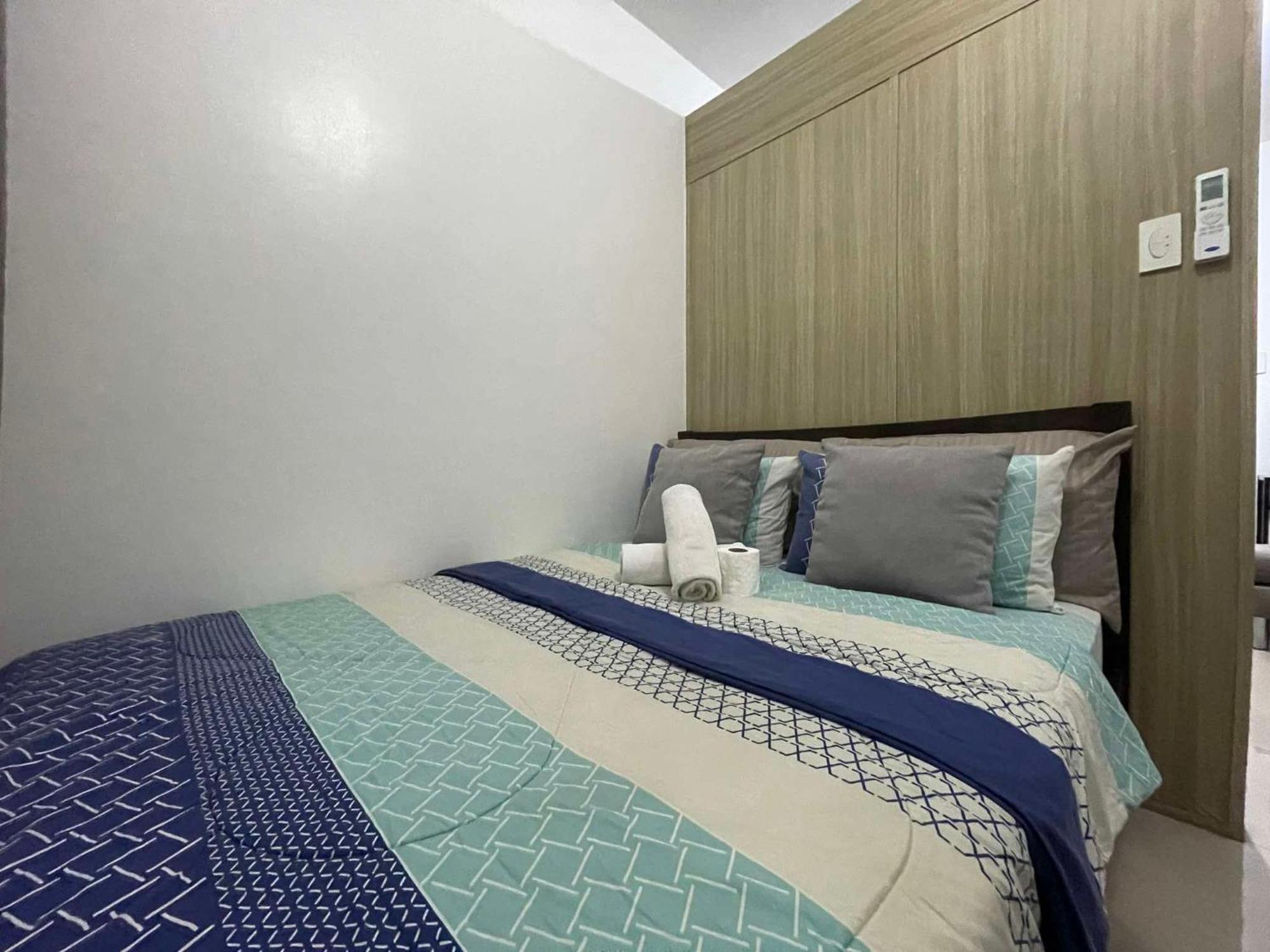 Shore 1 & 3 Residences Moa 1Br With Balcony By Darpm Manila Exteriör bild