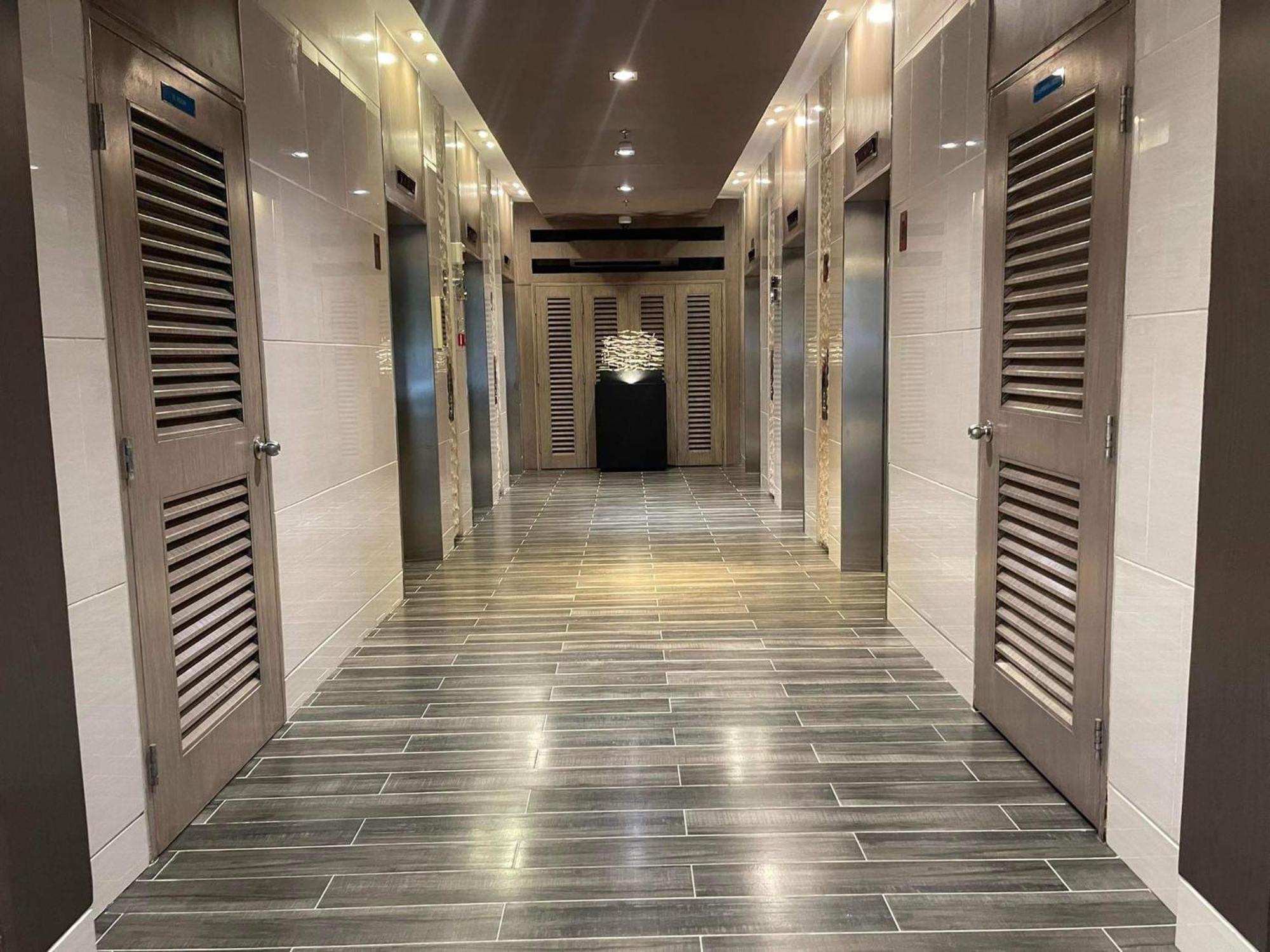 Shore 1 & 3 Residences Moa 1Br With Balcony By Darpm Manila Exteriör bild